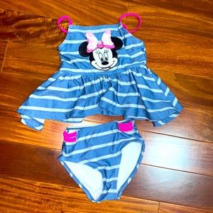 Two piece bathing suit size 3T, too small for my daughter